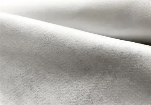200 g/m2 nem szőtt geotextília tekercs, 5.4 m x 100 m, fehér